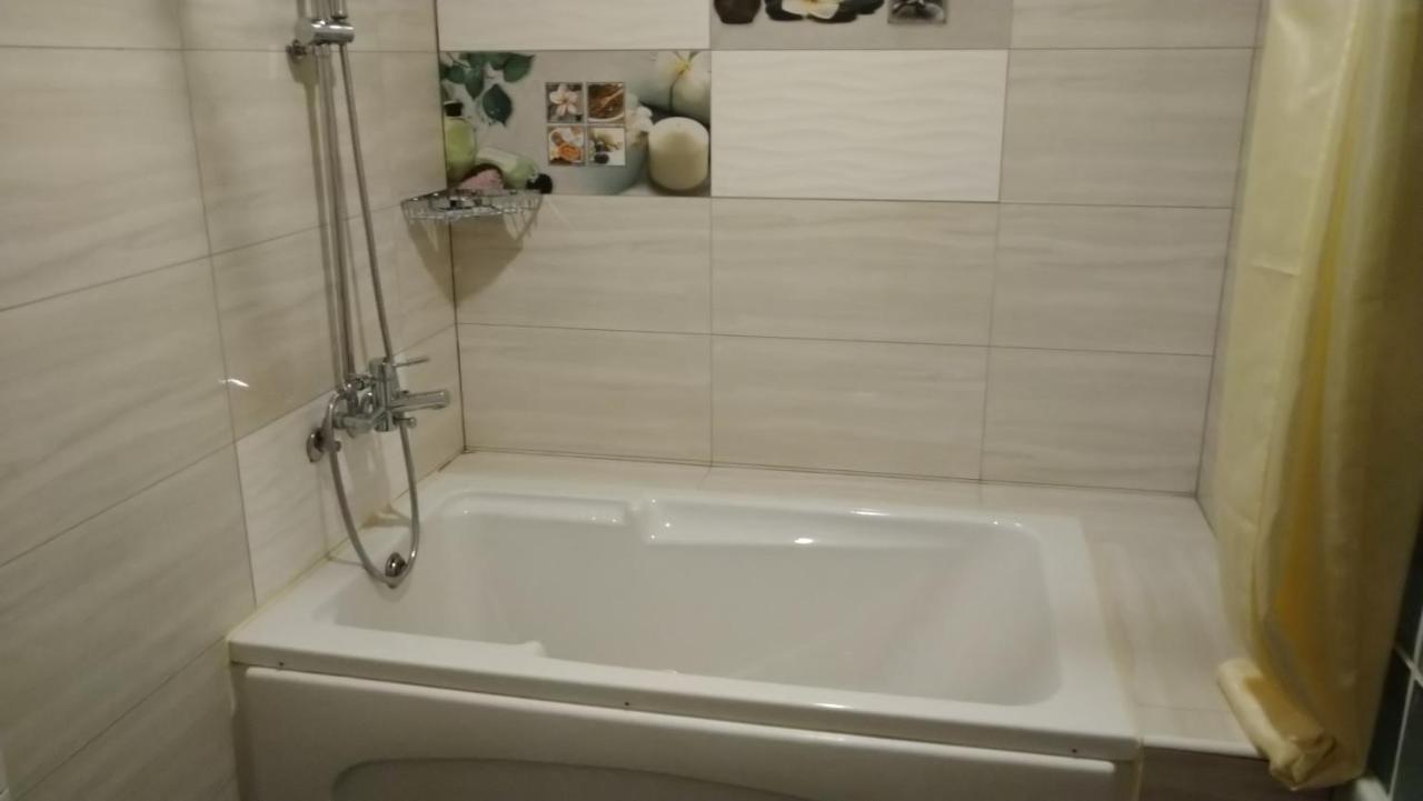 Boston Plus Hotel Chiayi City Exterior foto